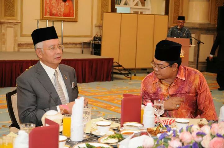 swanixora's tweet photo. "Terima kasih PM atas segalanya kepada Allah kami berserah" http://t.co/m6sp5zFMHC