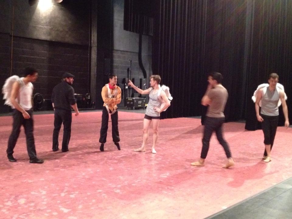 Plus que quelques jours avant le départ de <a href="/albertaballet/">Alberta Ballet Canada</a> vers la Californie et Houston. Dernières pratiques. #rcab