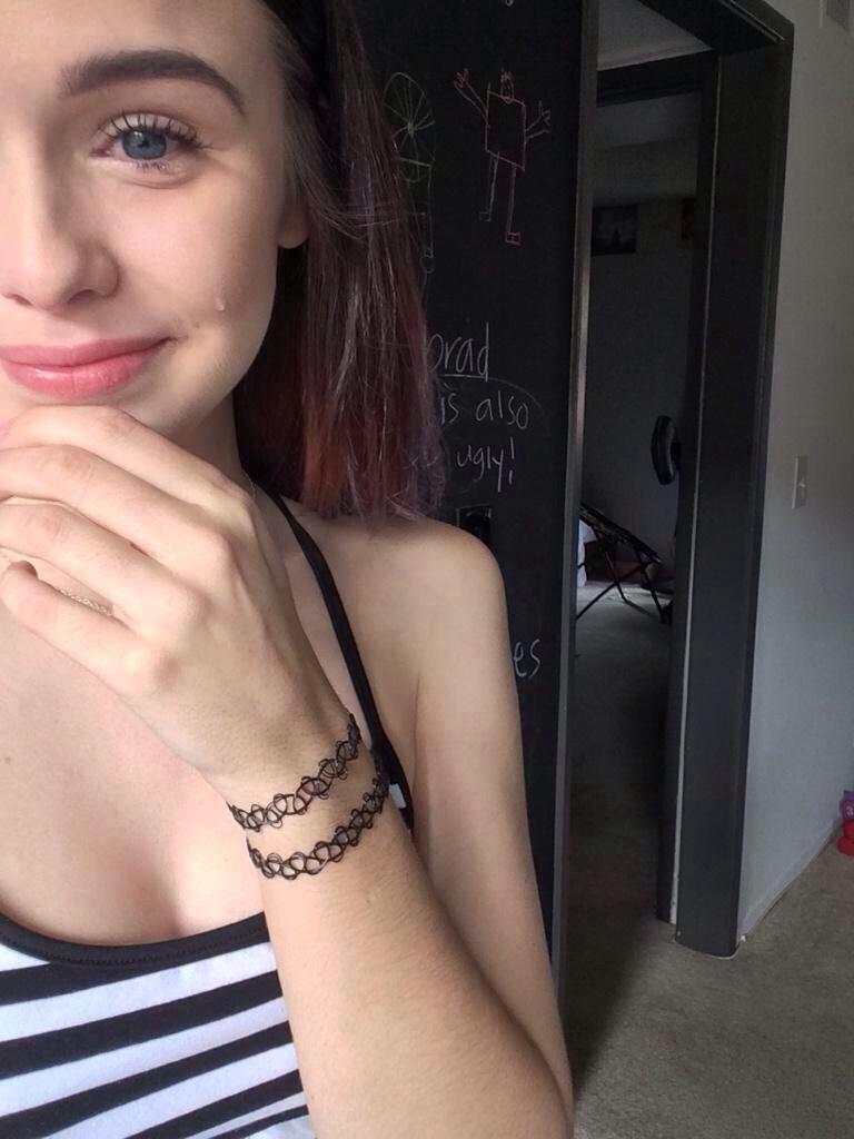 cryingacacia's tweet photo. when you have an exam tomorrow and you're trying not to stress out http://t.co/n3QOvbrHZi