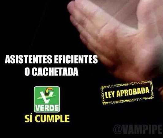 SinEmbargoMX's tweet photo. La cachetada de Manuel Velasco genera rechazo, y una buena colección de MEMES http://t.co/S8R44pVCrc http://t.co/5M2Veo9hA6