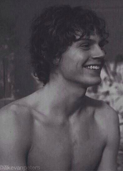 Happy birthday to this beautiful human being evan peters 