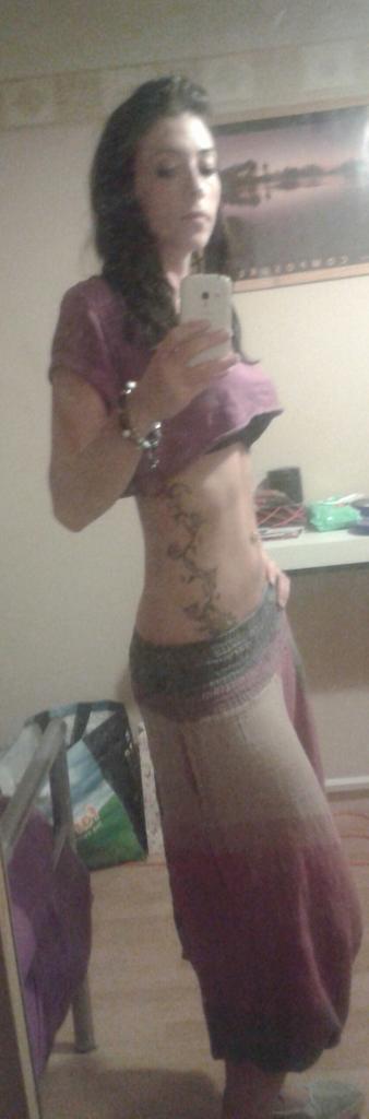 CharlieORaw's tweet photo. Before I broke my ribs getting my #abs  #difficult back is proving #difficult @FitnessIife @FitForGirls @fitfam #gym http://t.co/byuaybHZnT