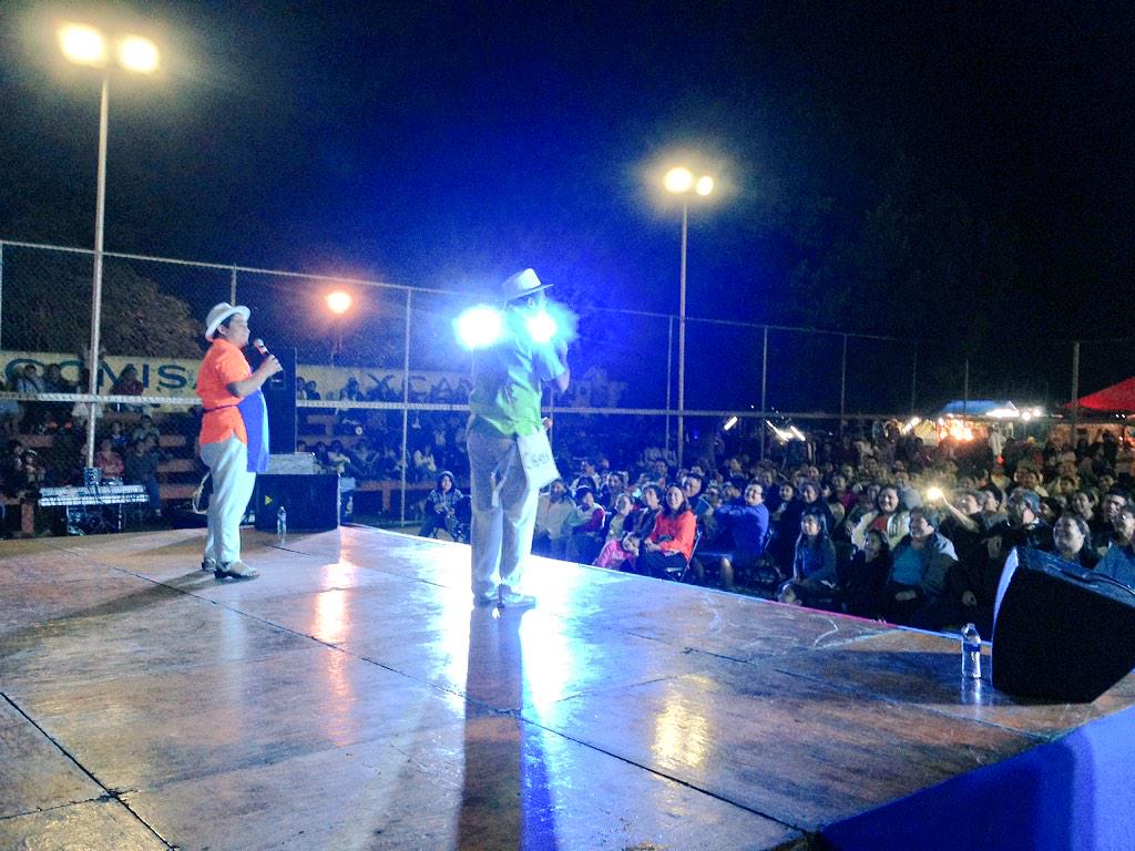 i_sosaa's tweet photo. Casa llena en xcanatun #MeridaFest2015 mestizas asesinas 3 @CUXUMTEATRO @RenanBarrera @juliosauma @diegoabreu92 http://t.co/2mvBZRWsAX