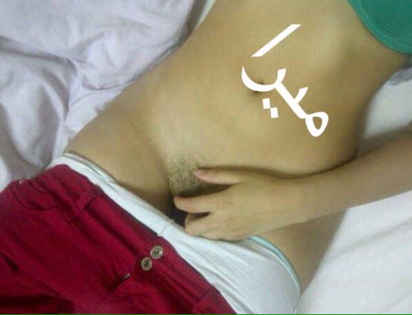 danaa_1997's tweet photo. يالسه العب بعيزي المشتهي ابا حد يريحني كتابي http://t.co/I9YpQty3sY