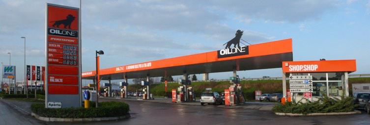 Zambot_3's tweet photo. @iarnox beccato mentre fai benzina @RedFlox @VektorViktim @ilbarton @zen_reporter @FabioTheAngler #solissimo http://t.co/1LKdjc1gp1