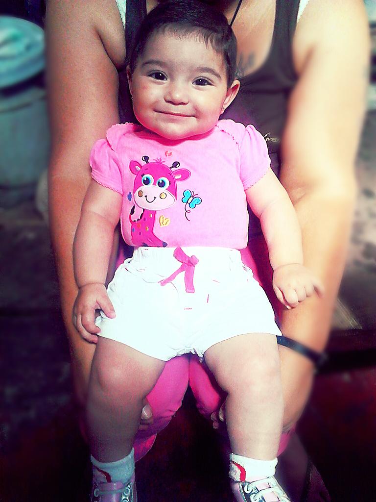 Sherry_arce's tweet photo. Mi pequeña. Princesa http://t.co/mZ7wxTC9RC