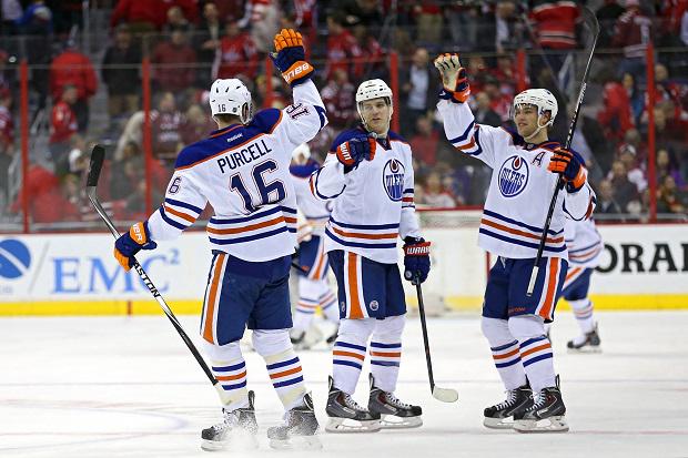 BenMCCULLOUGH89's tweet photo. @EdmontonOilers rally to defeat @washcaps in shootout, details here: http://t.co/bxUSSUPEeD #NHL http://t.co/tHxKMbCI4N @Norbs001