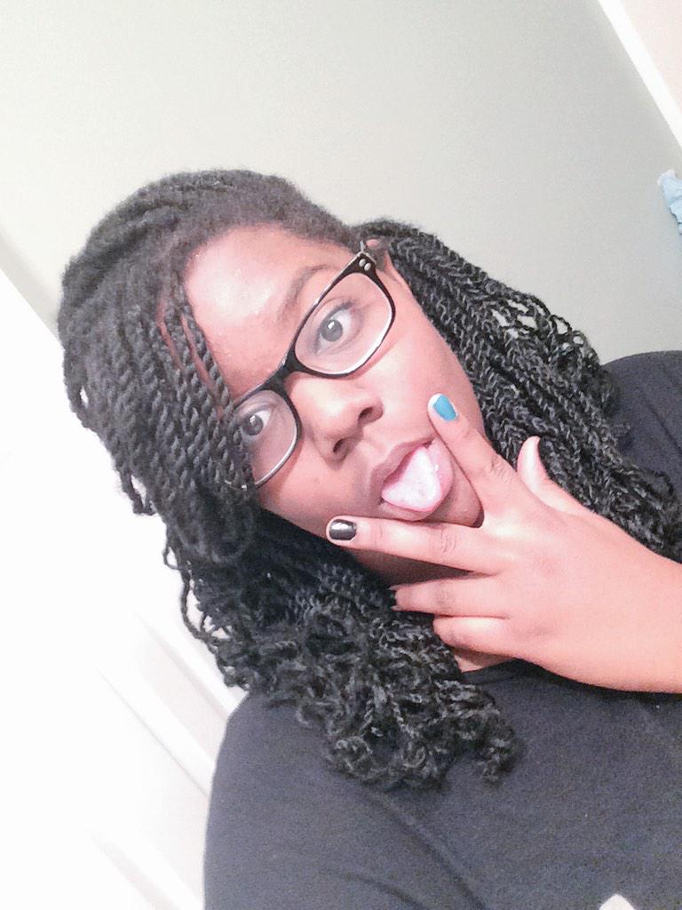 FreemanRathbone's tweet photo. Do u ever just think u look so good u can't help but take photos of yourself. #sexiness #onpoint #pigtailprincess http://t.co/ce63SJsydC