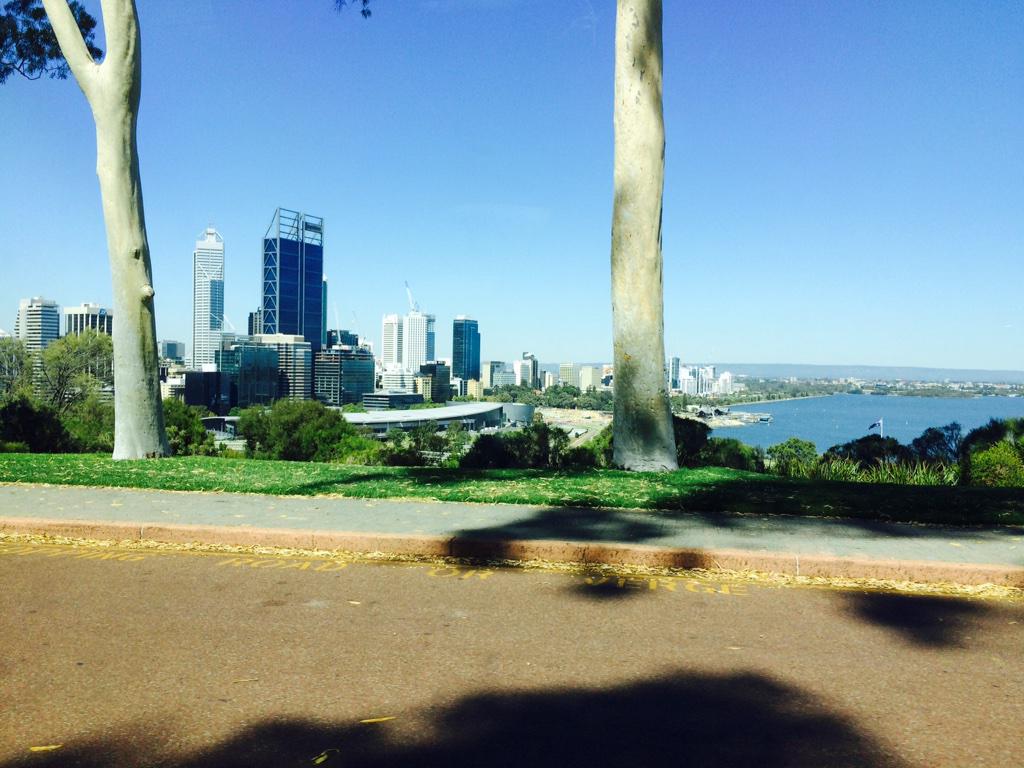 emcoIr's tweet photo. @Luke5SOS hey Lukey we had a meetup in Perth yesterday π#5sosperthrep http://t.co/RC8GEVRCK7