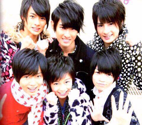 Bin0EM3inXq9K9J's tweet photo. しょうれん、どっちでデビューしてほしい？？

・なにきん←rt
・しょうれんたかいと←ファボ
・その他、←リプ

rt&amp;ファボした人、フォローする♡ http://t.co/zwTKdN58qd