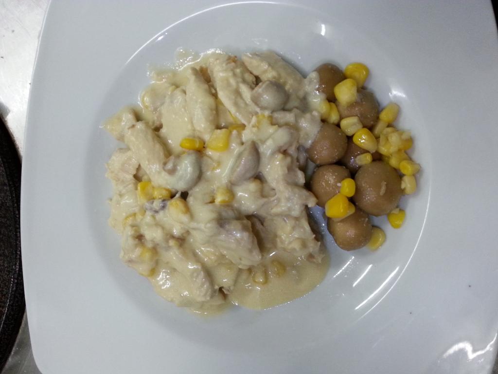 23rondizon's tweet photo. Chicken pastel. BSHRM http://t.co/qTjUU7mDzn