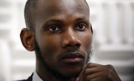 Lassana: lycéen sans-papiers devenu héros français et symbole international limportant.fr/infos-societe/…