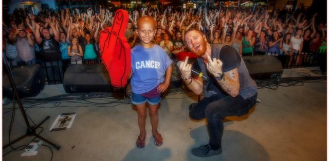 SlwDwnGodWinks's tweet photo. @Phillyizm Jersey has a way to help kids fight cancer = FUN;) please RT http://t.co/4mjF22TGlX #ShakeItOff http://t.co/hKTAIt8vsl