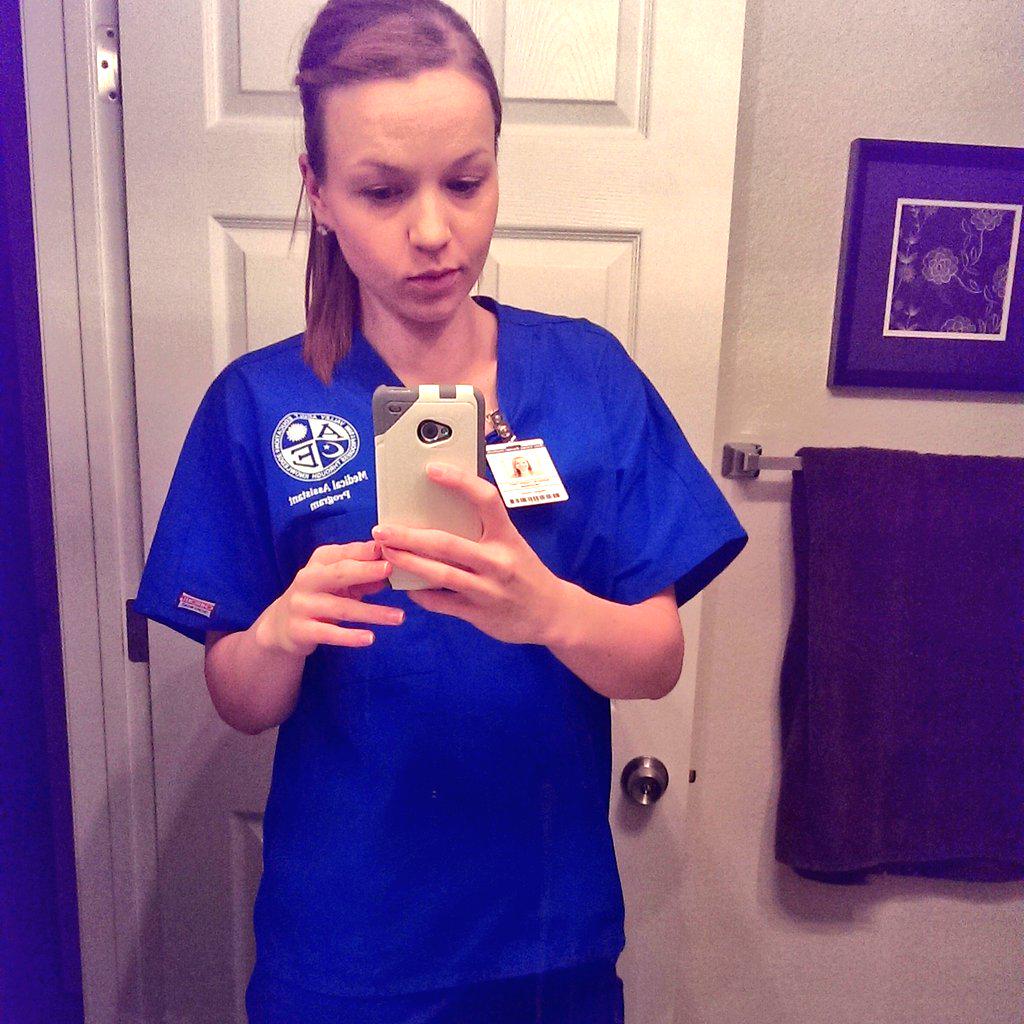 megansumo's tweet photo. Cranking out my medical assisting course!! Month 1 almost done! http://t.co/OF8yMzsc0e
