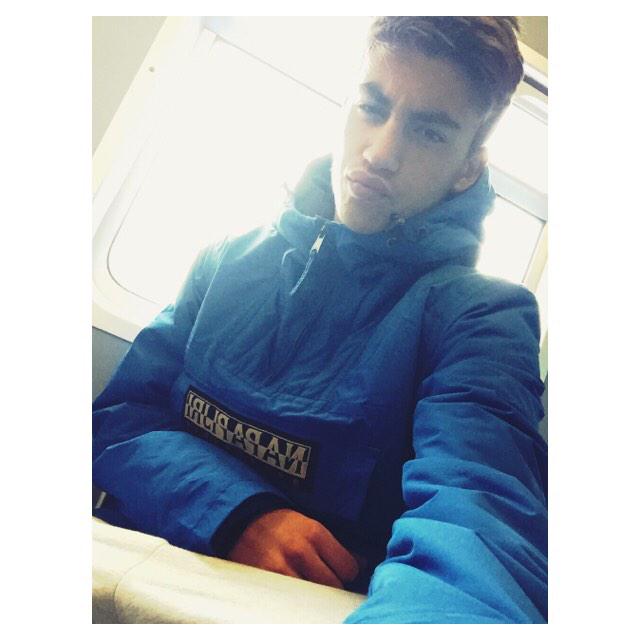 Prime due ore si pattina, ma con sto tempo di merda chi ha voglia ?
Buongiorno a tutti❤️👋 #goingtoschool #helpme 🔝👆