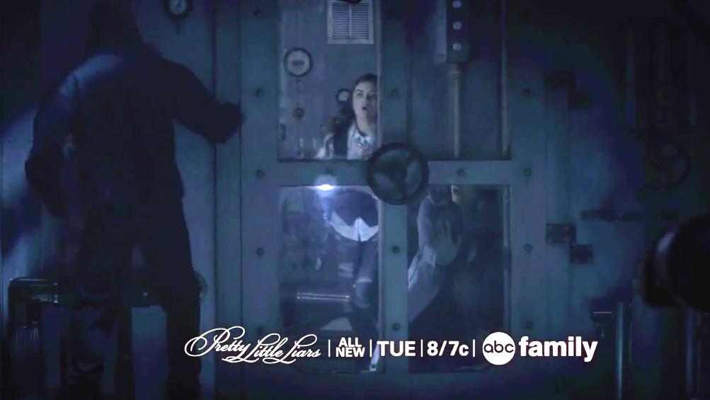 Pll_fandom_'s tweet image. Next week on Pretty Little Liars. The barrel is opened, the liars are breaking the law and A is back! #PLLSpoiler