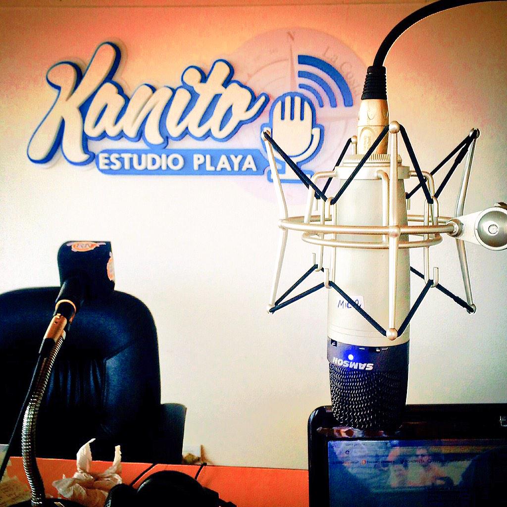 termasmarinas's tweet photo. ㋡

Increíble diseño de @JORGEFTailoring para radio noticias fm 99.9 @RadioNoticiasTT en Termas Marinas https://t.co/8YsmYjc1pe

— STEFY (@SXipolitakisOK) Jan 21, 2015