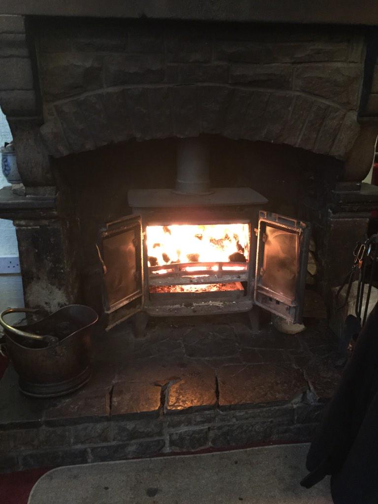 "<a href="/crosskeysinnpub/">Cross Keys Inn Pub</a>: <a href="/RHRapper/">Running Hill Rapper</a> pubs open, fires roaring and road up clear " Looking good @TinaSqueezer !