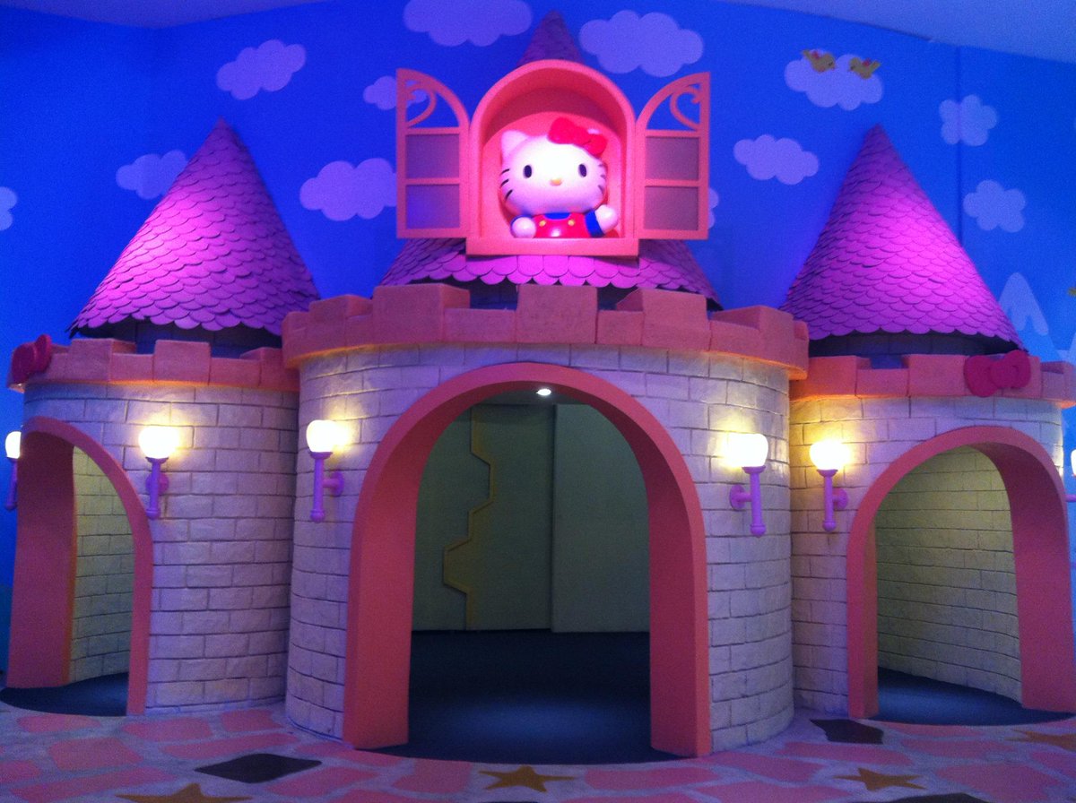 Faktanya semut itu tidak pernah tidur, pasti sekarang kamu juga ga bisa tidur terus kebayang-bayang wahana Hello Kitt