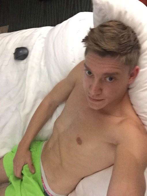 Online now at http://t.co/wGhKSRo8Lk !!!! Let's chat! #Flirt4Free #gay #gayporn http://t.co/93SNyds3
