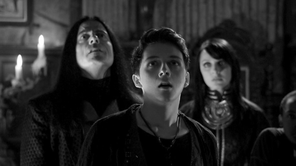 TwistOfMercy's tweet photo. Nothing but blood. #YoungDracula http://t.co/4fi4ER0IGM