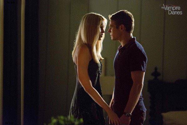 RTandFAVships's tweet photo. Mabekah vs. Debekah.
✿
RT for Mabekah.
FAV for Debekah. http://t.co/2TALYpowWS