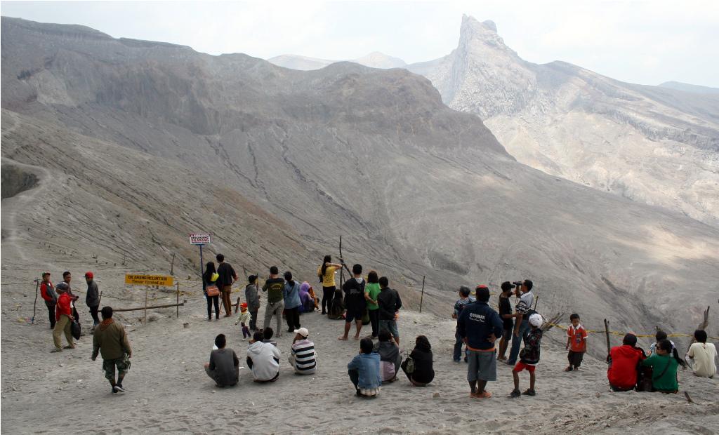 Metro_TV's tweet photo. Kediri Gugat Gubernur soal Kepemilikan Gunung Kelud http://t.co/BPy5ZKXsDf http://t.co/L85de77VpJ