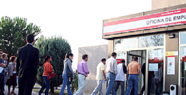 Ecoley_Iuris's tweet photo. El 51% de los inmigrantes son #parados de larga duración http://t.co/6wDF6GgEvN http://t.co/ynLdlq82pJ
