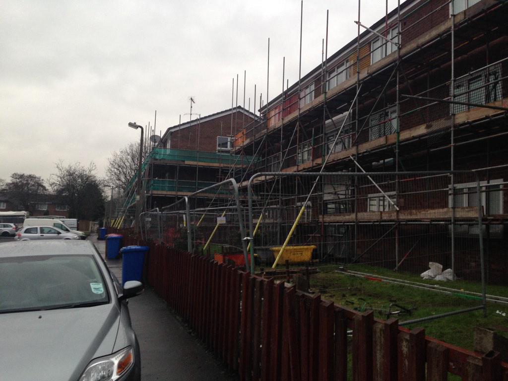 wallfinishes's tweet image. Communal #painting for @FTFinleyLtd @citywesthousing using #timonox by @crownpaints to 8 no blocks. #RETWEEET#follow