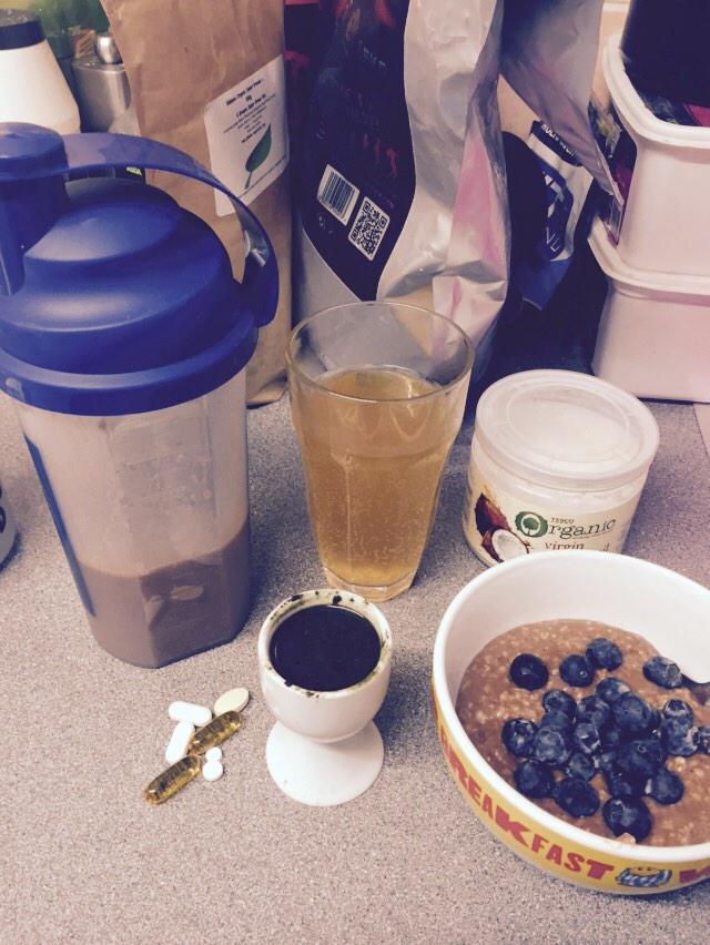 S_DuncanSmithPT's tweet image. Breakfast!!!! Then Hams &amp;amp; Glutes #BuildingAbooty 👊💪🍑👙with @ShowGirlFitness @PPSNutrition