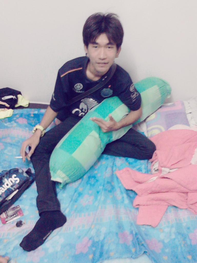 chaiwatt99's tweet photo. 😉😁 http://t.co/mjC5qz9VXW