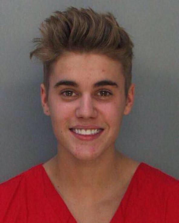 LowkeyAmz's tweet photo. When you know you got bail money... http://t.co/KH3k7bq714