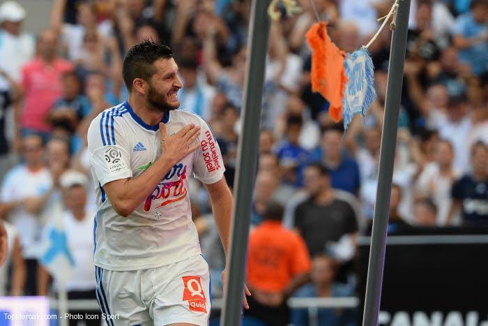 TotalFoot_'s tweet photo. Un grand d'Italie sur Gignac ! 

>>http://t.co/AmIVQKKYfq http://t.co/v3Puob0POC