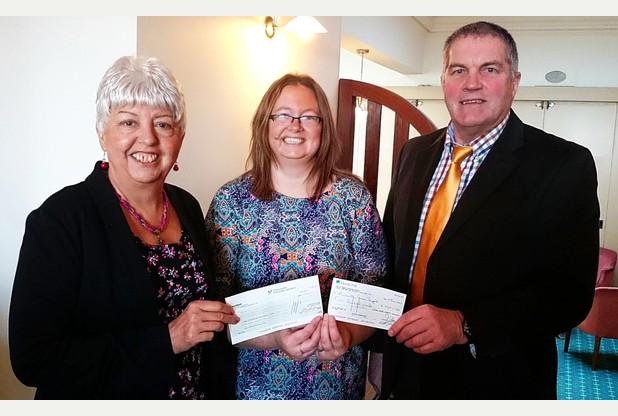 UGLE_GrandLodge's tweet photo. Lodge in Newquay raises money towards a new Macmillan cancer support centre: http://t.co/sC1mBh6G2W http://t.co/msC2EyMgI1
