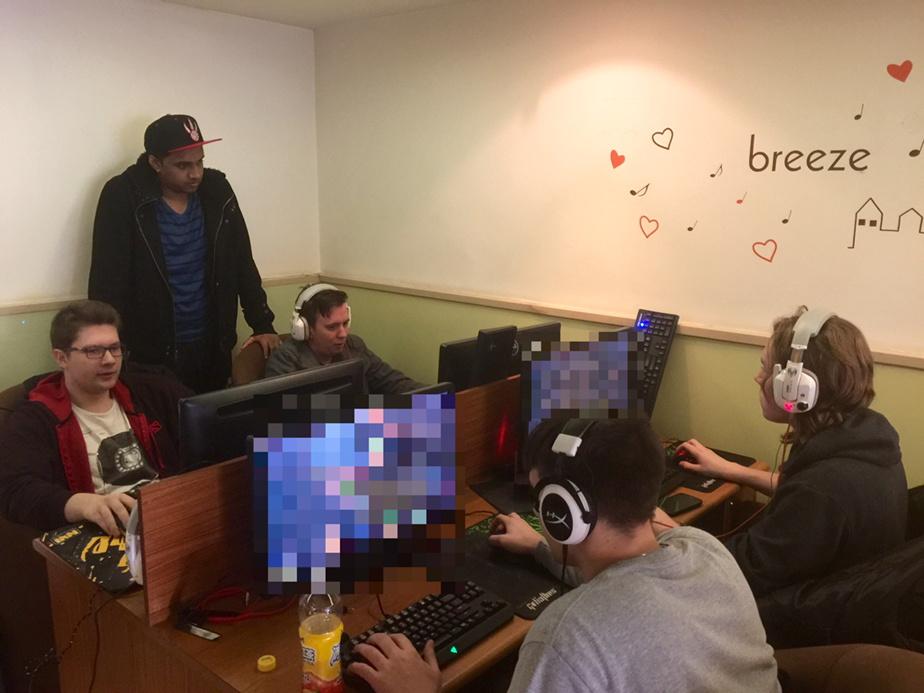 B73wGg8IcAEL2T2.jpg:large