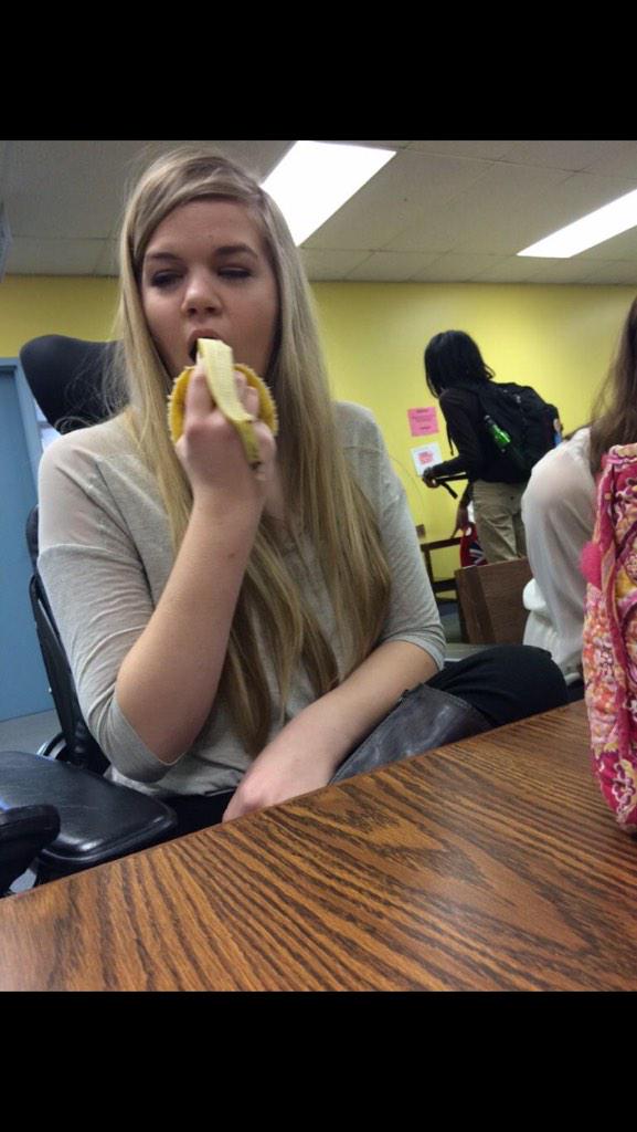 Cardseatbananas's tweet photo. http://t.co/oAHpBVbpmN