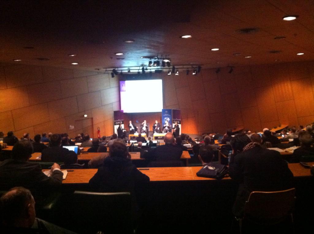 LaMeito's tweet photo. #FIC2015 La conférence "Adopter une vision d'attaquant pour protéger votre patrimoine" fait salle comble ! http://t.co/33wo5evG9N