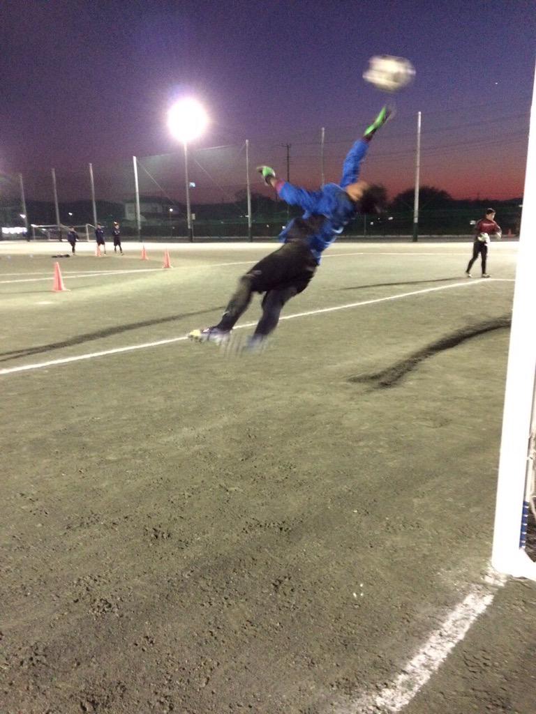 狭山ヶ丘高校サッカー部 Ar Twitter 昨日 創価大学バレー部監督などを務めたことのある柳沢康平さんが Gkジャンプ 能力向上プログラム を実施してくださりました バレーのジャンプの理論やトレーニングをgkの動きに合わせ Gkのジャンプ力を向上させるトレーニングで 狭山ヶ丘高校サッカー部 Ar Twitter 昨日 創価大学バレー部監督などを務めたことのある柳沢康平さんが Gkジャンプ 能力向上プログラム を実施してくださりました バレーのジャンプの理論やトレーニングをgkの動きに合わせ Gkのジャンプ力を向上させるトレーニングで