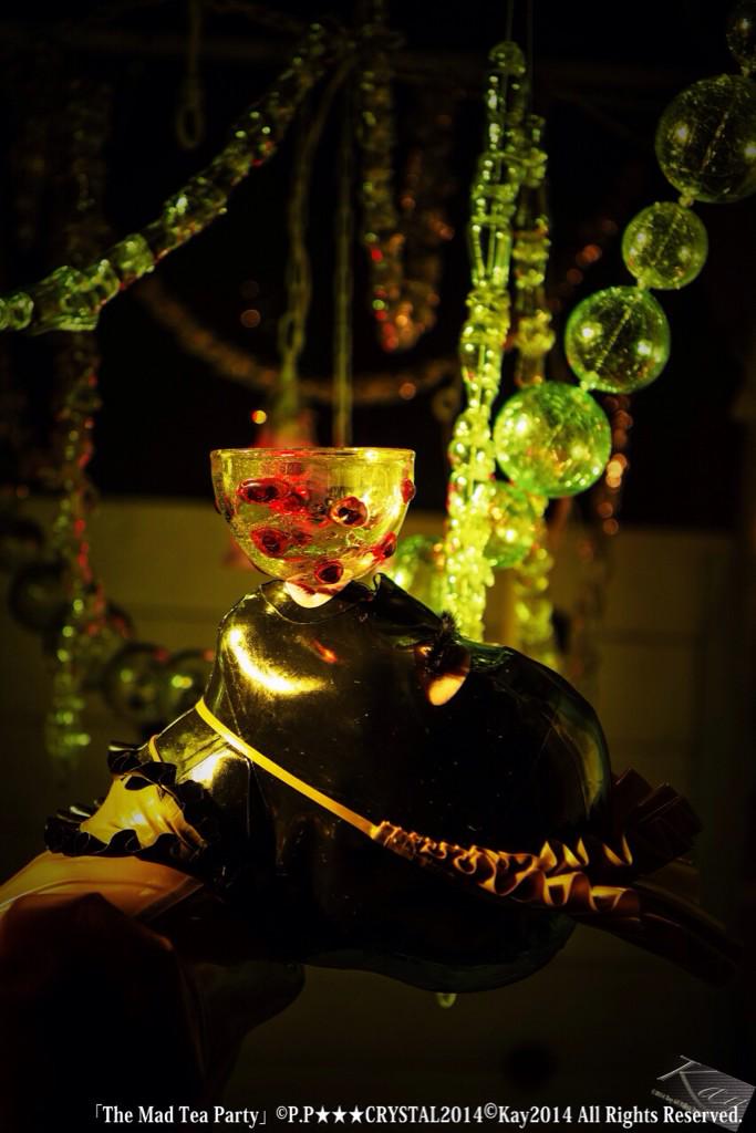 p_pxxx's tweet photo. #PpWork #PpBar  2014.12
『 The Mad Tea Party 』
「P.P★★★×Kay @kay_nanaka 」 
#茶会 #抹茶茶碗 #拝見
此方は
「赤口古黒護明香謨服香面金疣枷疣茶碗」になります http://t.co/miNuFg7zSq