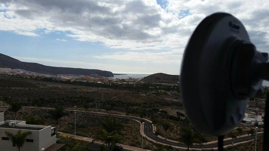 WiFiCanarias's tweet photo. Preciosas vistas del Sur de #Tenerife desde un #clientesatisfecho #WifiCanarias #AirInternet #wirelesswenesday @ubnt http://t.co/1w9RqzqetY