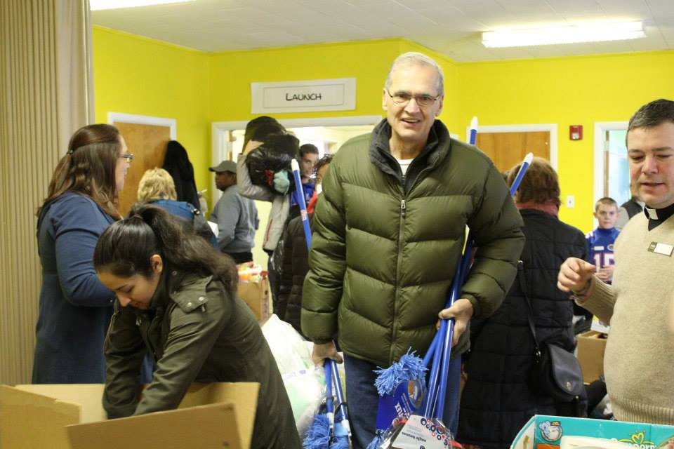 LibertyLutheran's tweet photo. 60 #volunteers on #MLKDayofService Your work benefits #refugee clients across #Philly. #photos http://t.co/La6t81B4h1 http://t.co/VmBL1fZfRf
