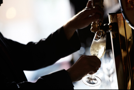 Kittys_Gla's tweet photo. Prosecco... from the tap or from the bottle? #prosecco http://t.co/7bbXqps2Xw