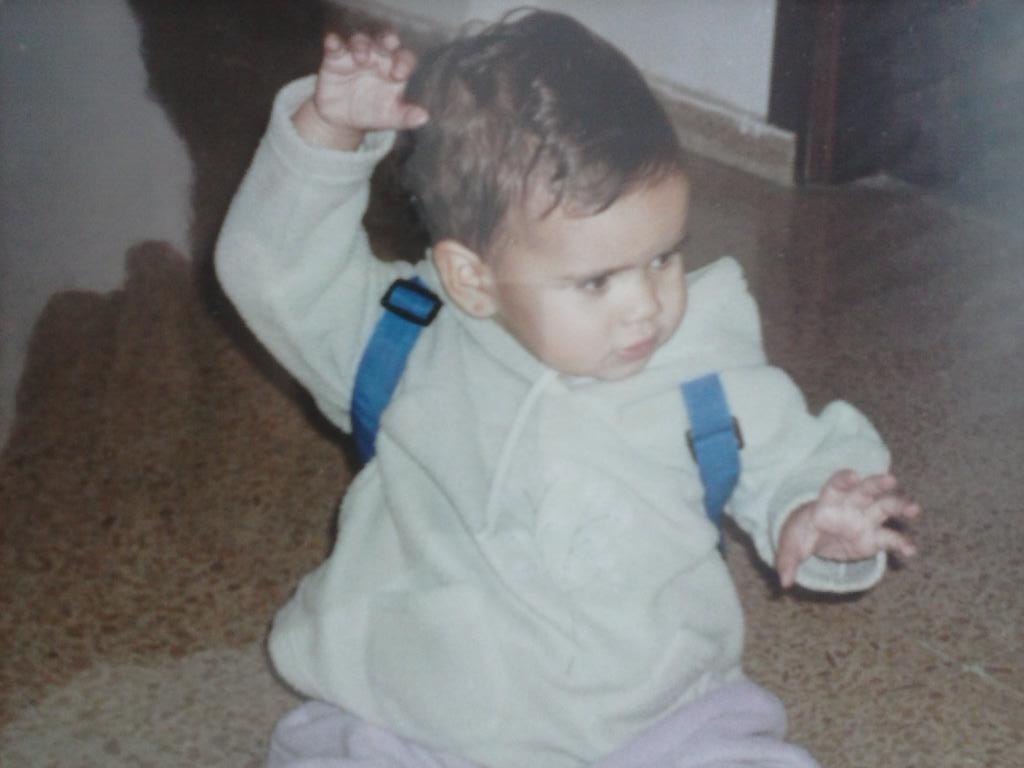 _conrderociio_'s tweet photo. Diva se nase no se hase JAJAJAJAJA @luciia3OSTM #pequee http://t.co/xXN9mDOz6q