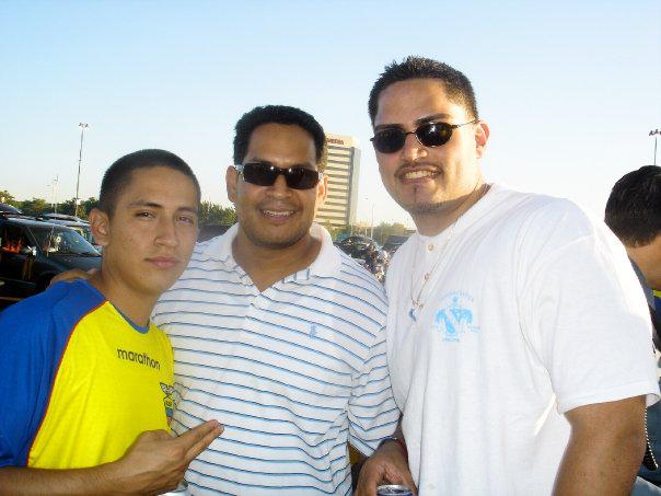 wp_lsu's tweet image. #HappyBirthdayGerry #Fall95 #brotherinthemiddle @AAzteca_LSU #withotherbrothers @Pioneros_LSU