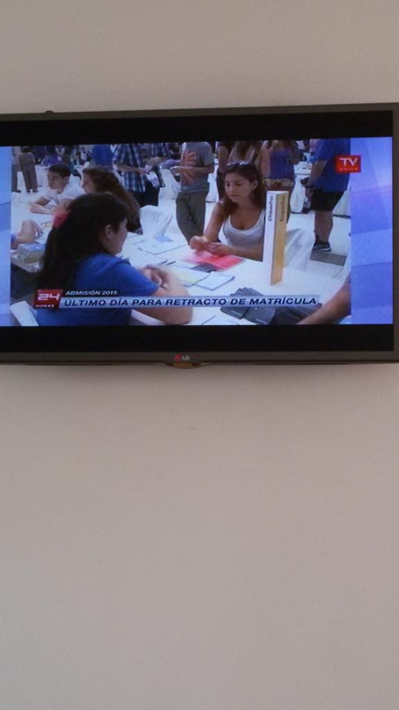 Desde Perú jajajjaj que gran momento encontrar tvn !!