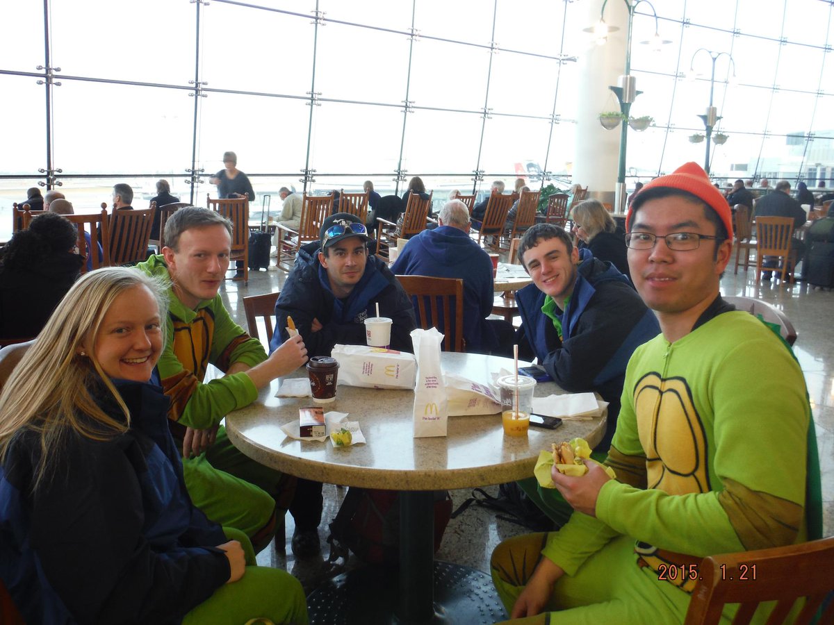 LTUtoboggan's tweet photo. LTU Turtles are in Seattle still. Flight canceled last night, but USA is on its way too. #gnctr2015 #AlaskaAirlines http://t.co/Ahst4pMMCu