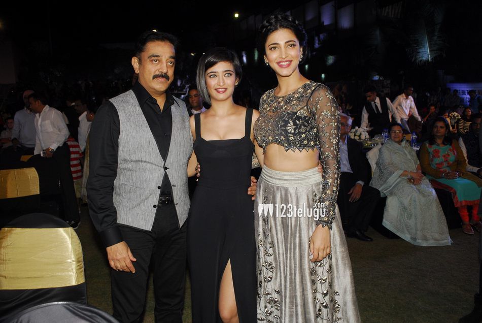 ShrutiHaasan_FC tweet picture