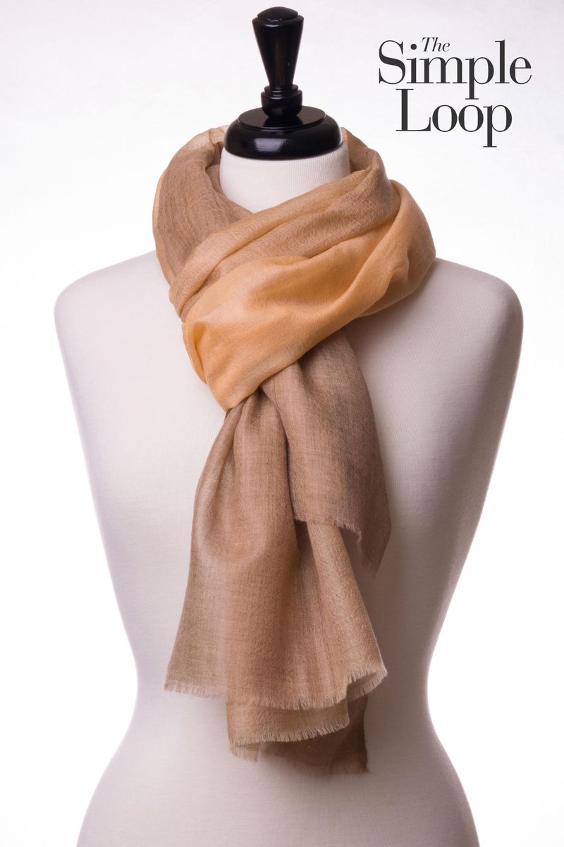 EZMAUK's tweet photo. It's #cold outside! Don't worry we've got 2 gorgeous ways to #WrapYourselfInEZMA #winter #luxury #fashion #waystowear http://t.co/VEMliTNzzr