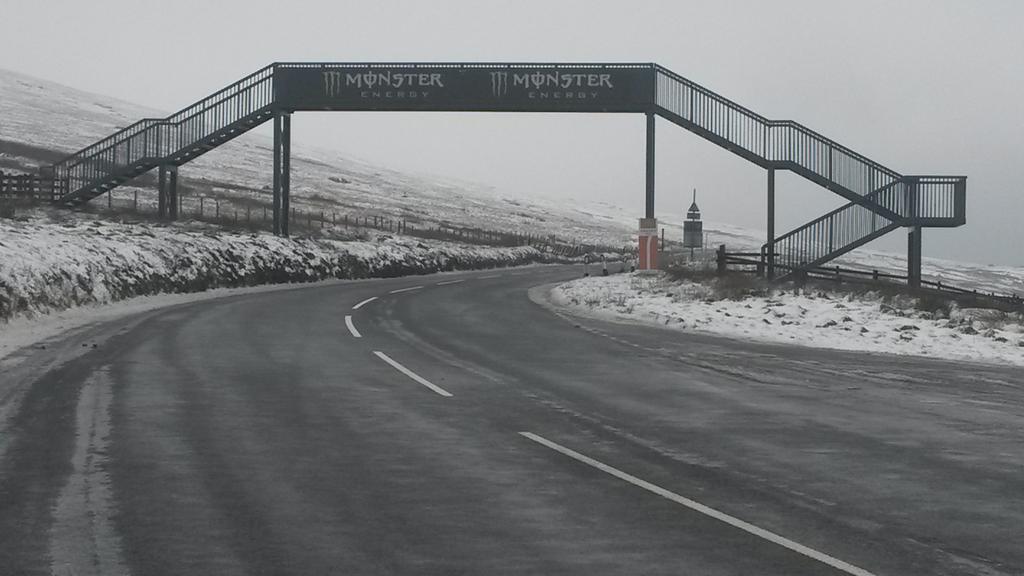 ryanmcc29's tweet image. Just a tad chilly up top 😨 #morehomework