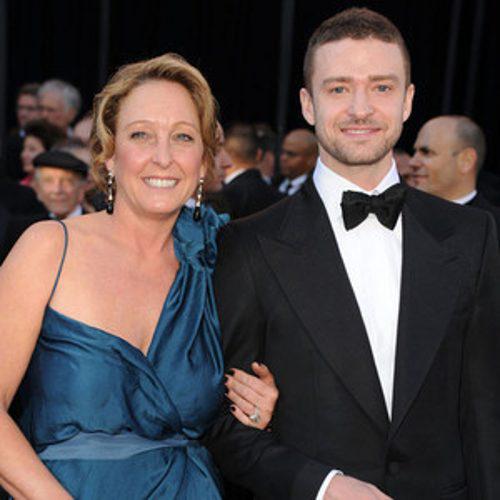 Aww! Justin Timberlake wishes his mom a happy birthday, and it\s just the sweetest:  